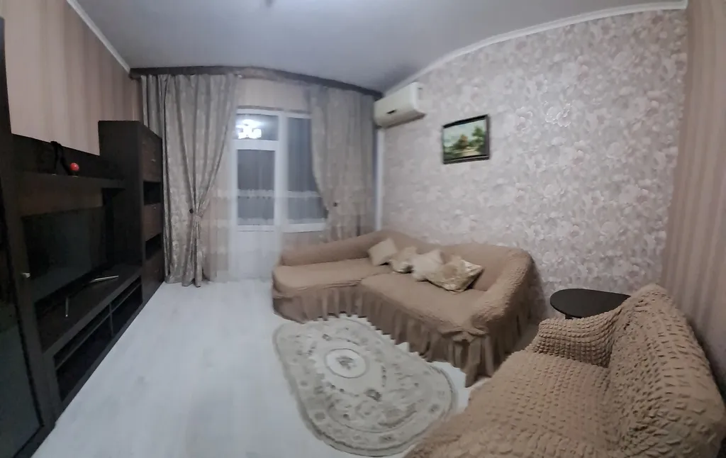 Квартира Уютная комфортабельная 3-комнатная квартира — Адлер