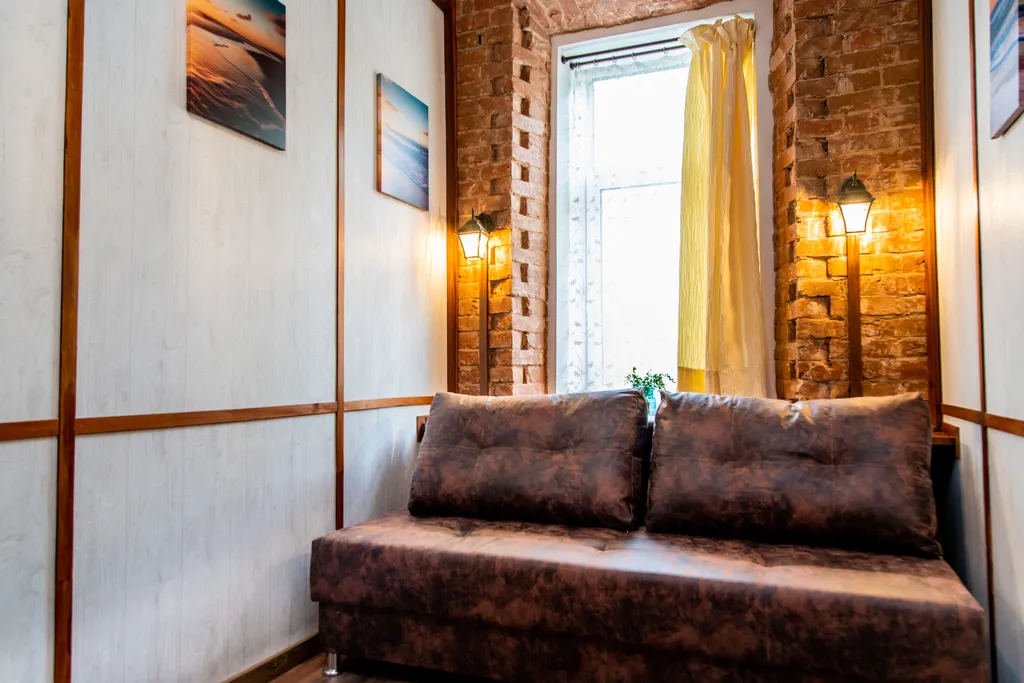 Квартира 2-комнатная в старинном особняке с парковкой