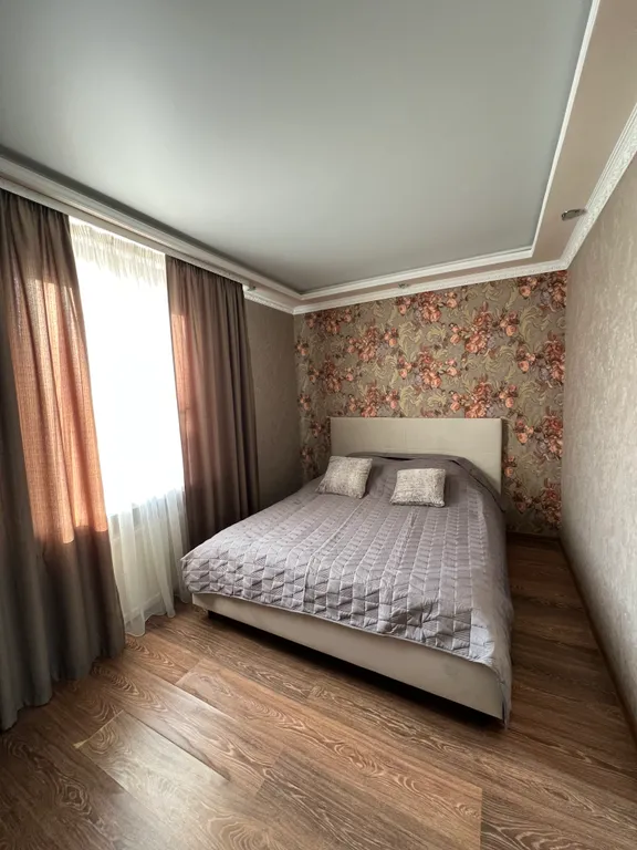 Уютный большой коттедж в живописном, тихом месте рядом с городом