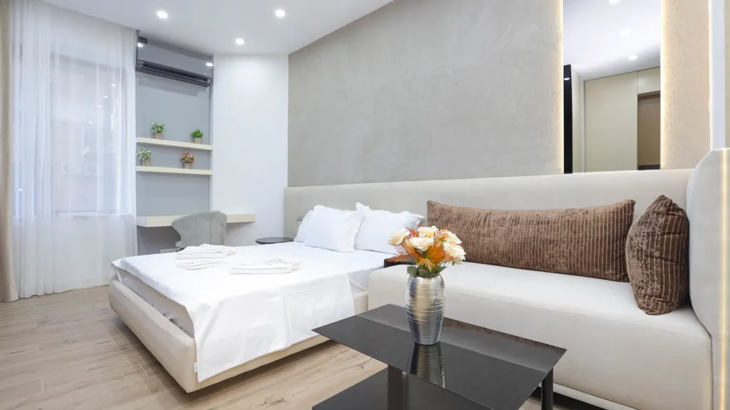 Современная студио с неповторимым дизайном