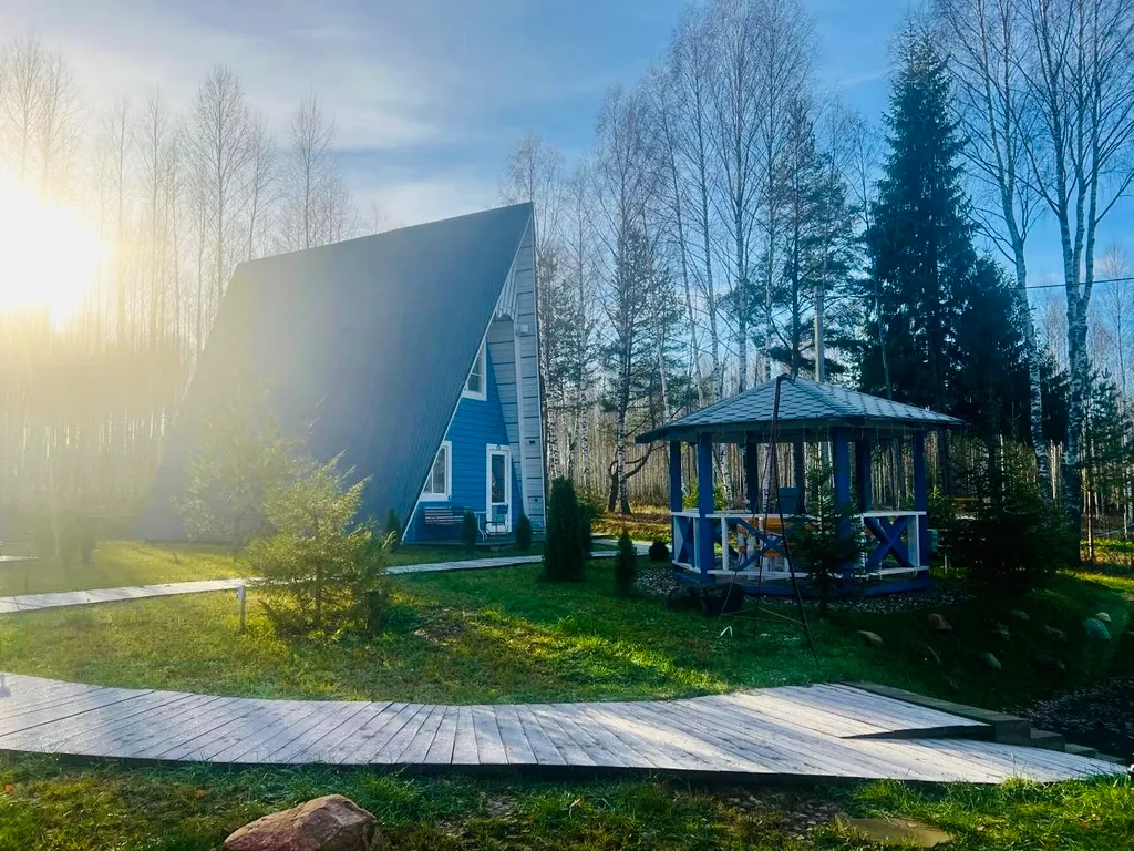Уютный A-Frame в лесном массиве на берегу реки