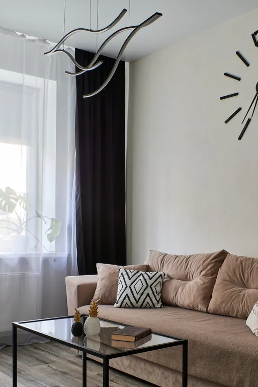 Прекрасная стильная квартира Инь янь