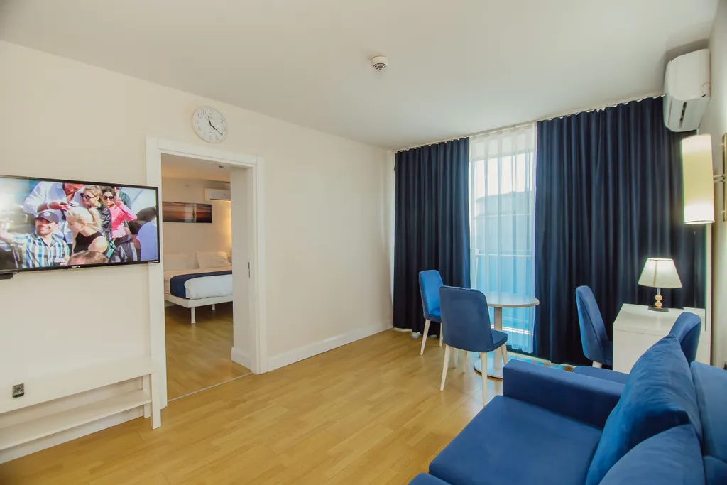 Апартамент с видом на море первая линия