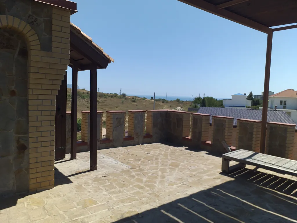 Замок у мыса Фиолент