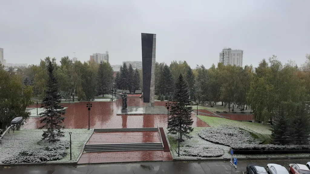 Рыжий Кот Голд (видовая квартира с изолированной спальней)