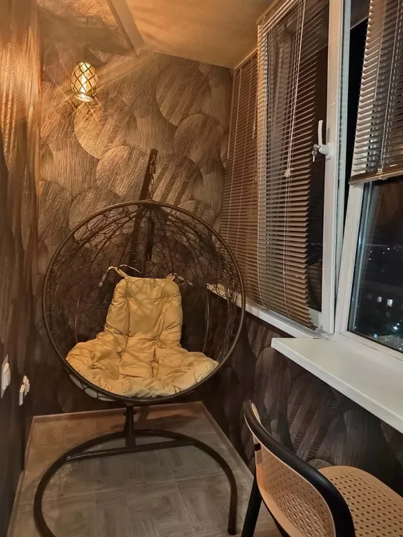 Рядом с трассой М4, уютная видовая квартира в центре города с джакузи