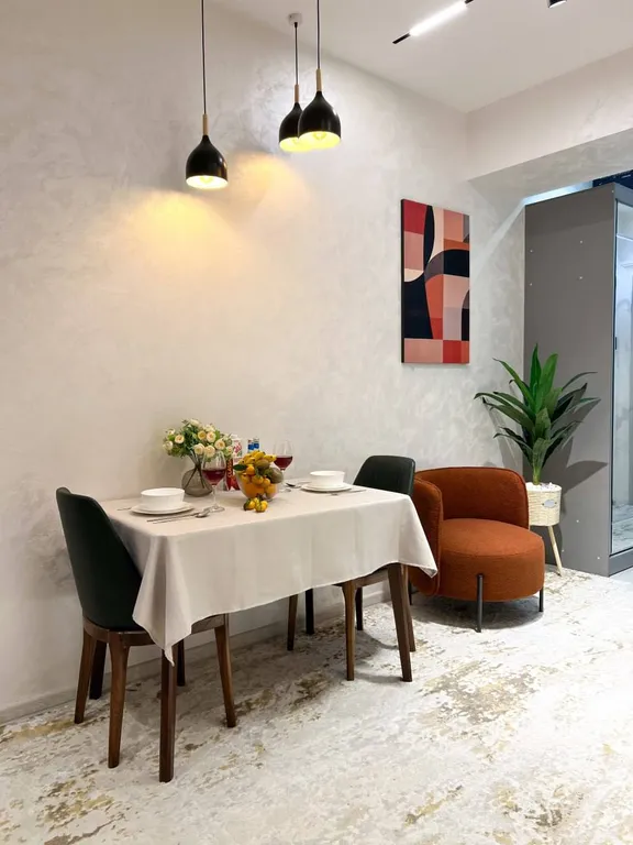 Уютная дизайнерская студия с панорамным видом на центр Ташкента