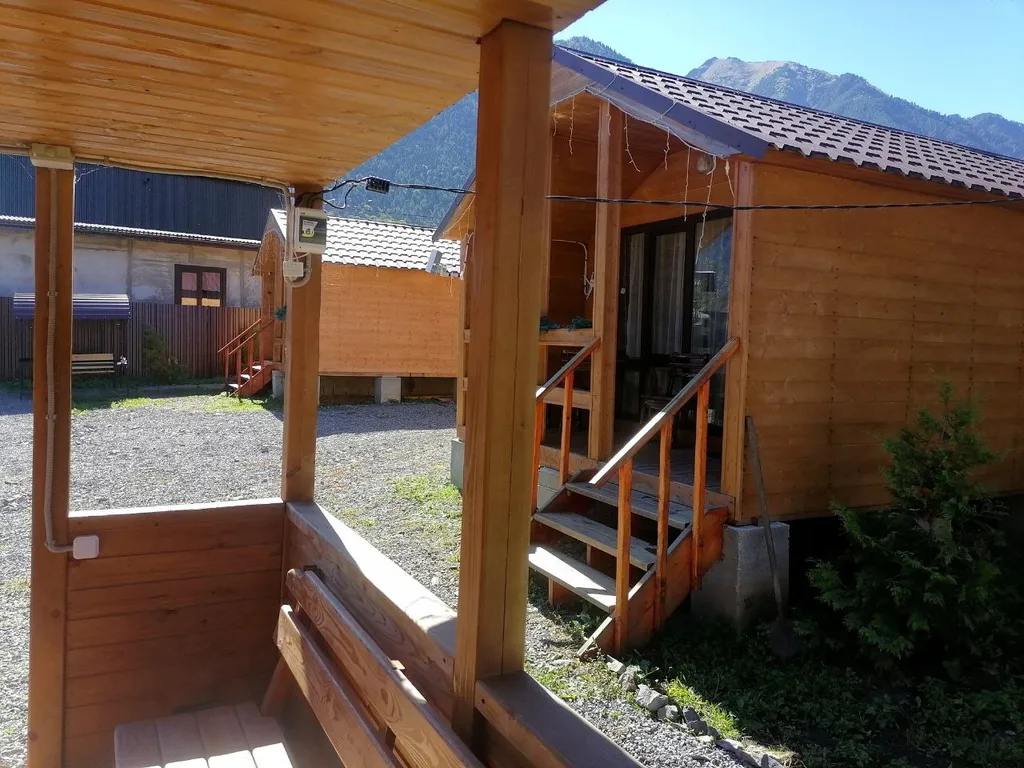 Коттедж Барнхаус с видом на красивый пейзаж Домбайских гор — Теберда