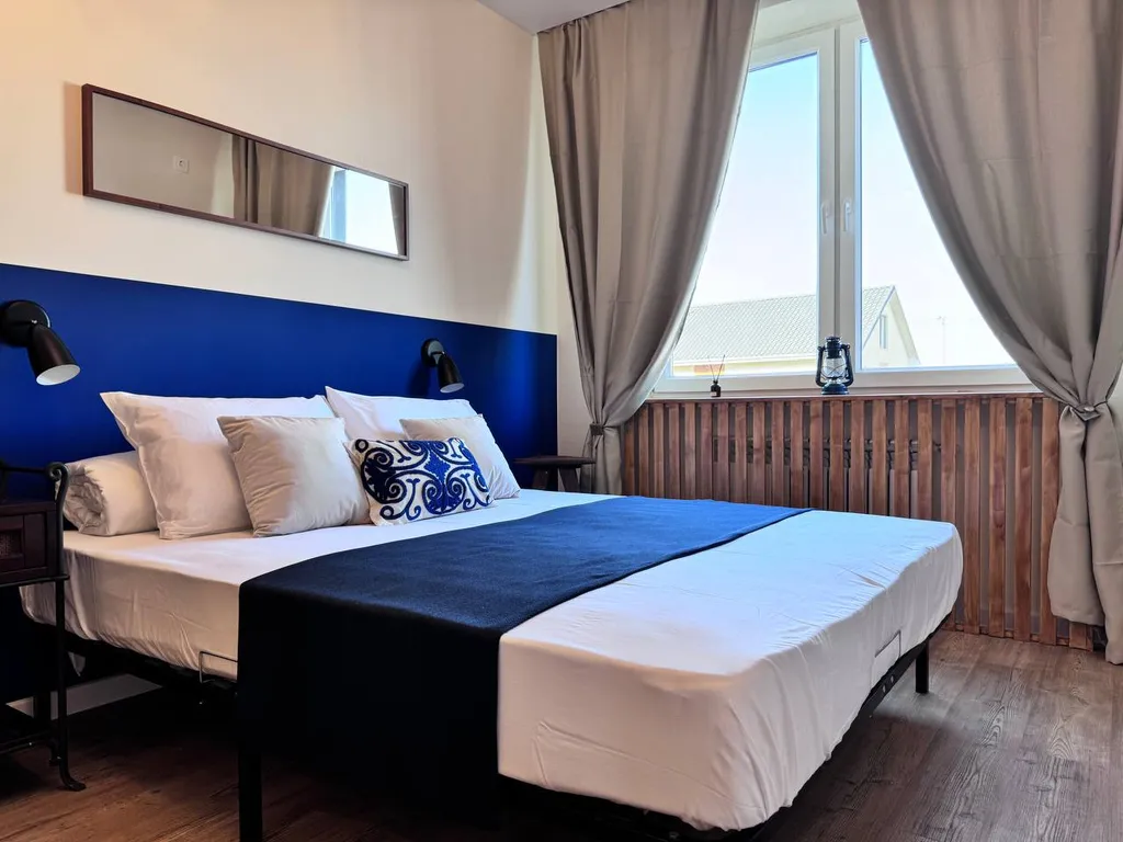 Апартамент в спальном районе с велосипедами