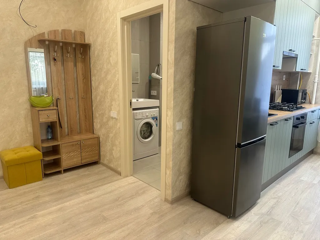 Квартира Двухкомнатная квартира с видом на зелень — Адлер