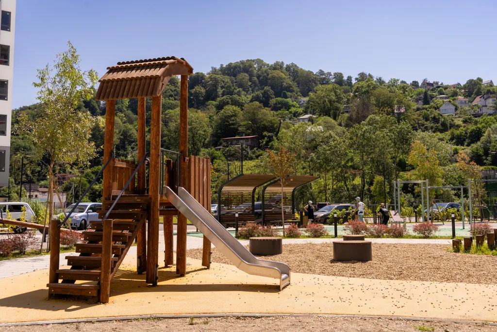 Квартира Патио с видом на горы от УК Атмосфера