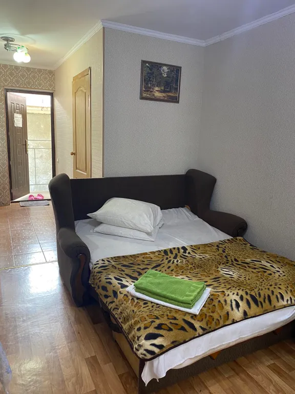 Квартира-студия возле сан.Славутич, Голубая Волна, Голден