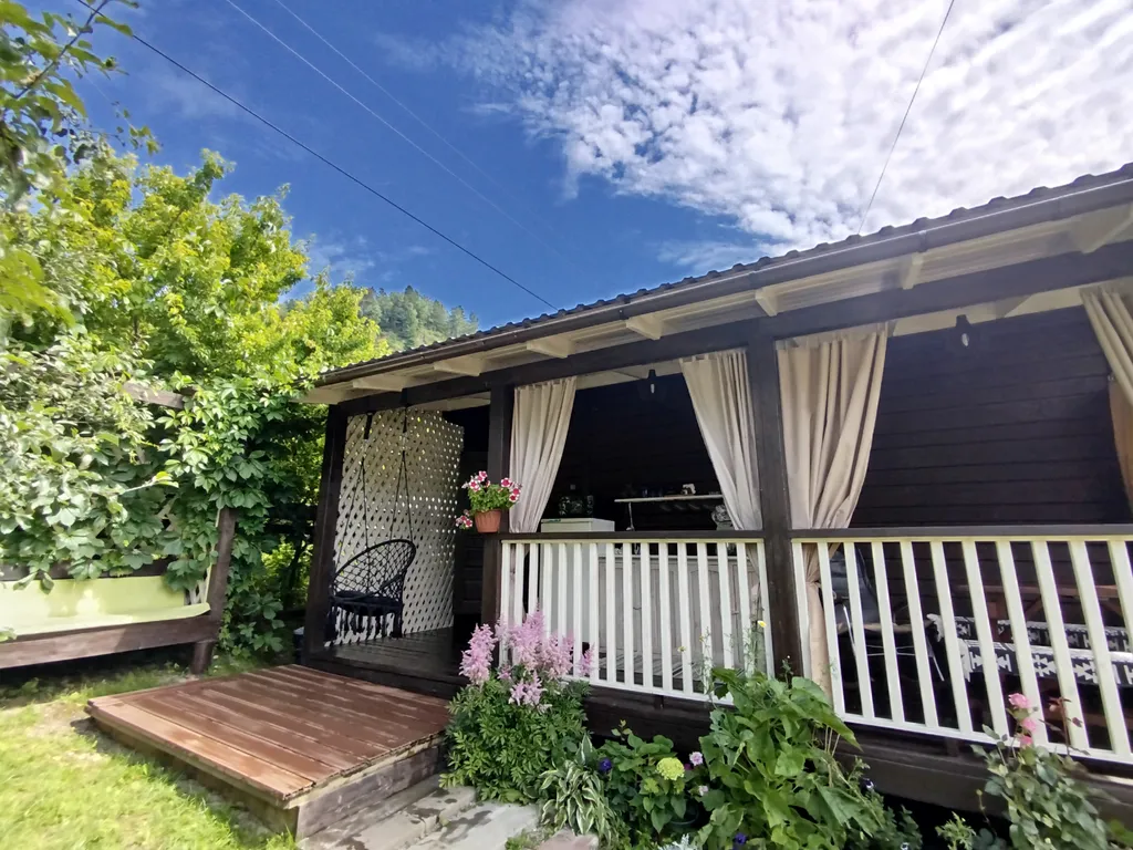 Домик в саду