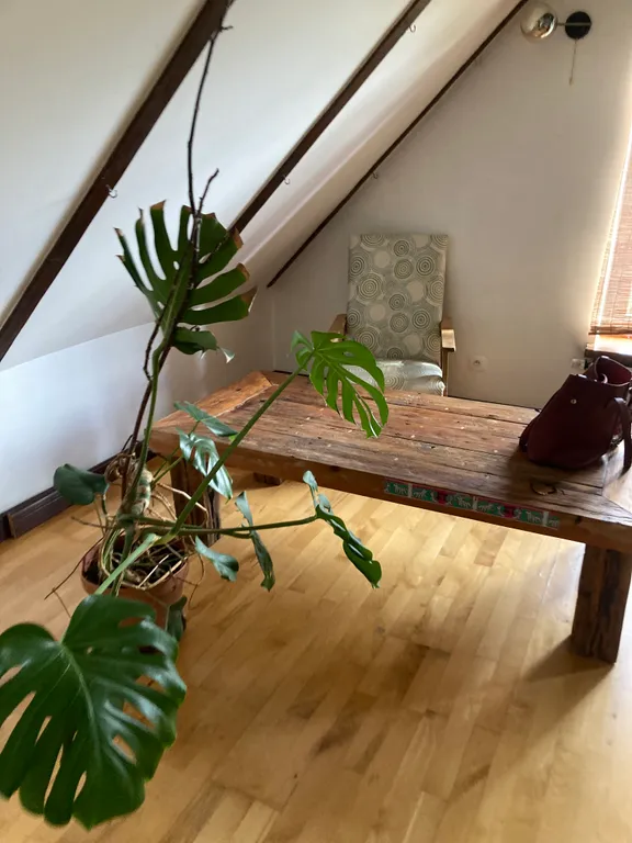 Дом с пляжем у моря