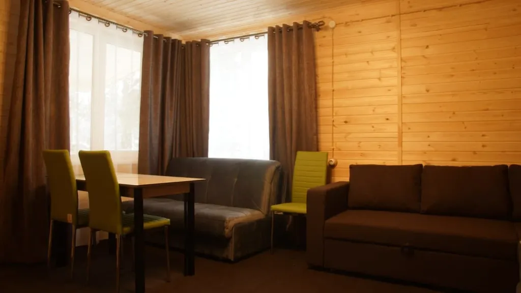 Коттедж Домик 6-местный — Архыз