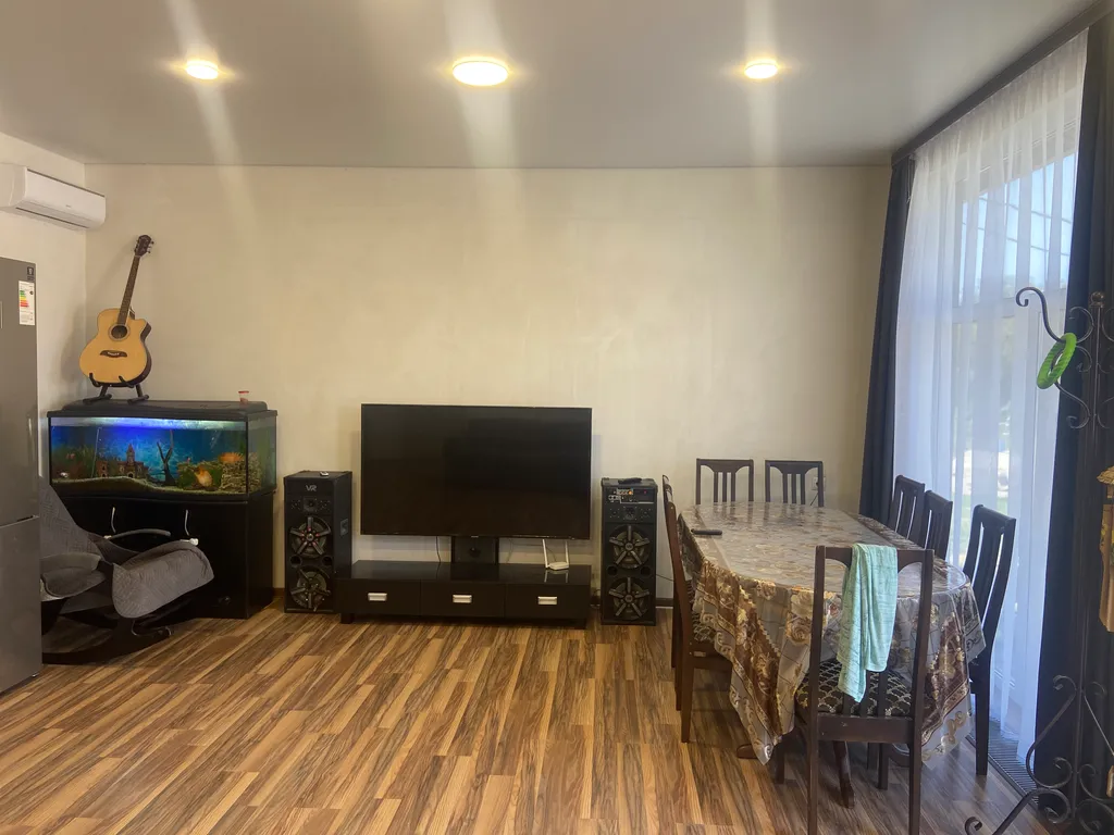 Коттедж Дом на берегу реки — Краснодар