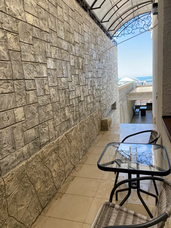 Квартира Апартаменты с видом на весь город и море — Сириус