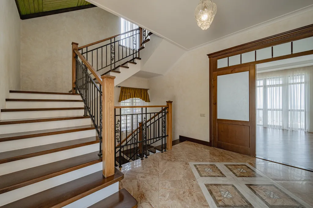 Красивый дом Азазель с сауной и с видом на море и горы