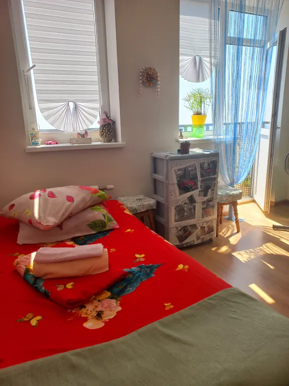 Комната в квартире с видом на море, кондиционер, дом новый