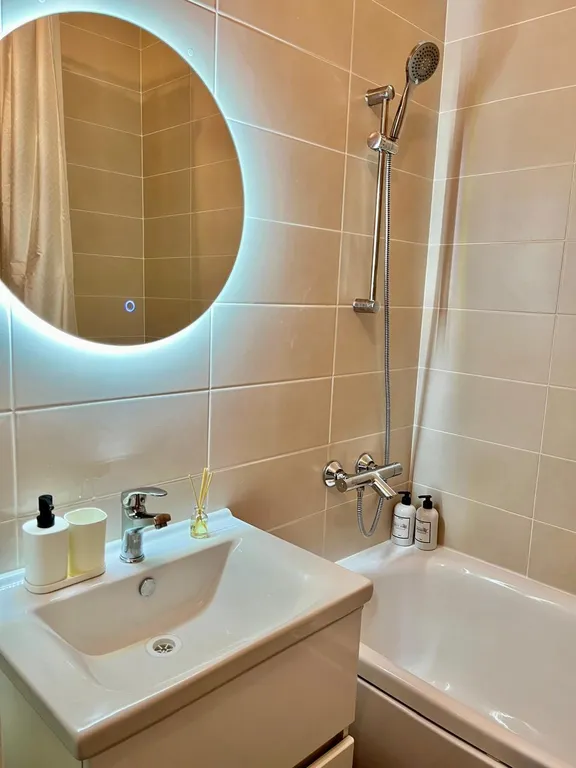 Современная большая и комфортная квартира