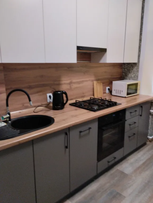 Отличная просторная двухкомнатная в центре города