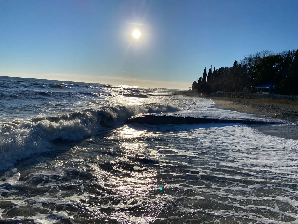 Коттедж Уютный дом для вашего семейного отдыха — аренда посуточно в Гудаута