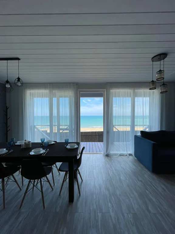 Дом с видом на море