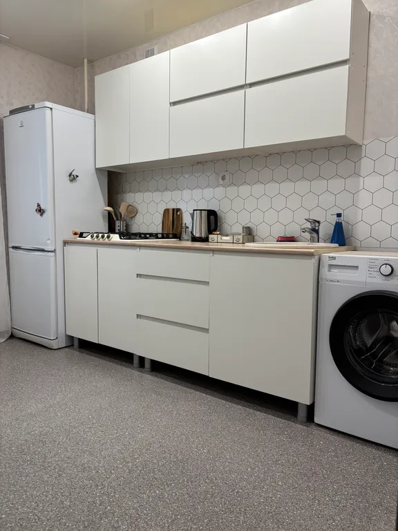 Уютная однотонная квартира