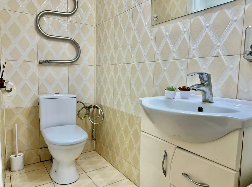 Дом с двориком и мангалом, рядом с песчаным пляжем