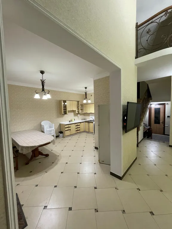 Частный дом на берегу моря с бассейном и сауной