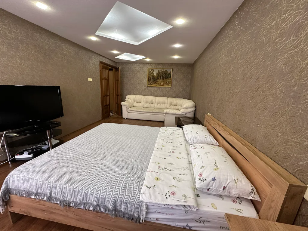 Двухкомнатная квартира с шикарным видом на набережную