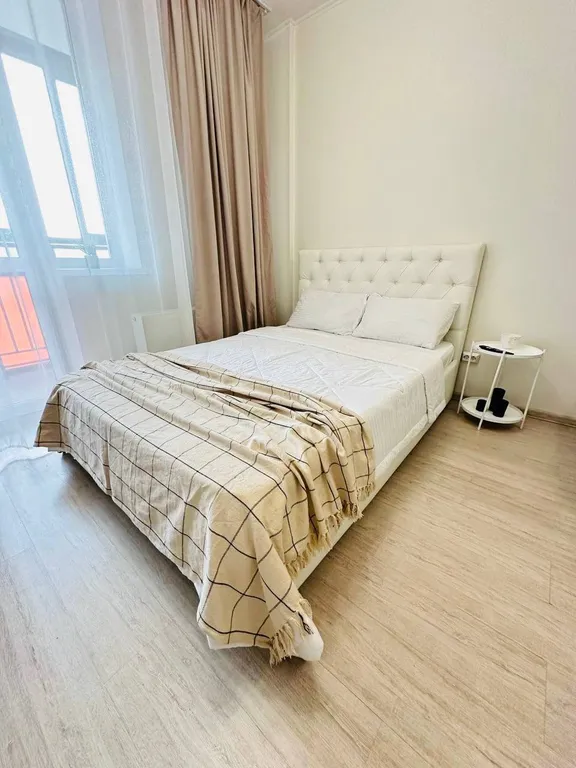 Квартира Светлая студия в новостройке — аренда посуточно в Екатеринбург