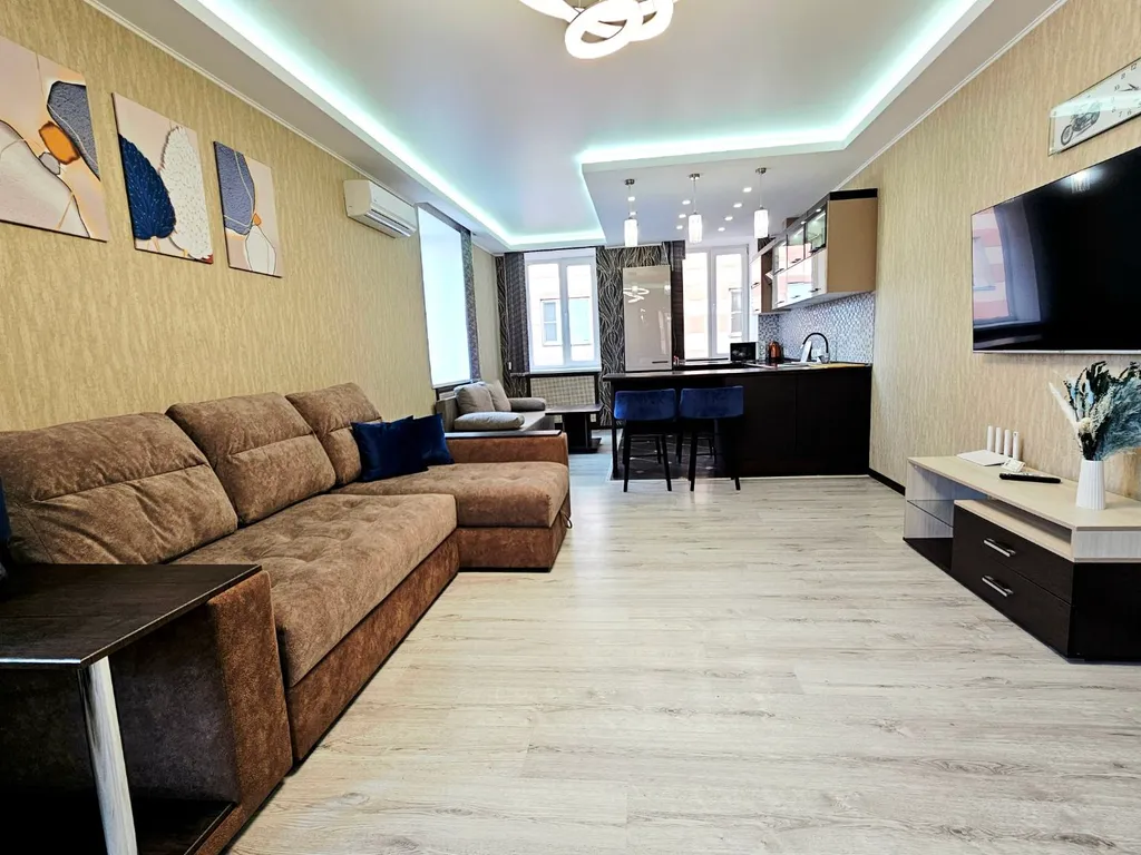 Квартира Двухкомнатная рядом с Театром кукол — аренда посуточно в Воронеж