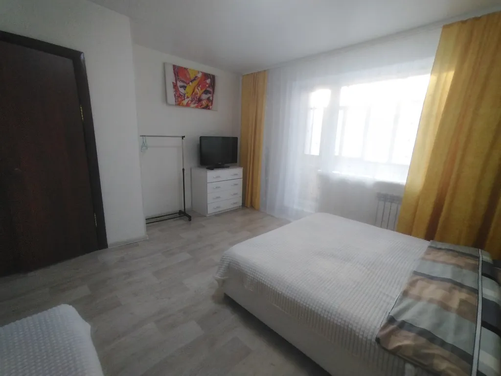 Благоустроенная квартира в тихом районе.