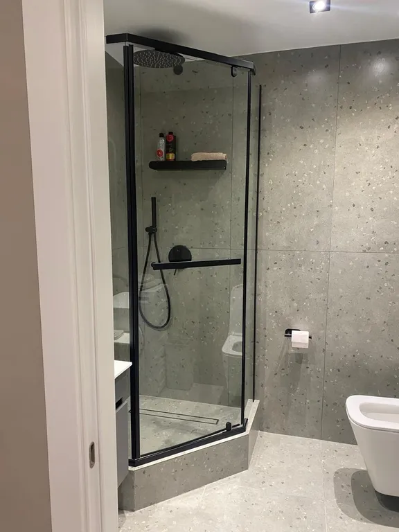 Красивая студия с хорошим ремонтом  в топовой локации города