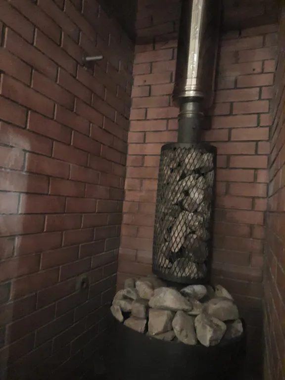 Дом с баней и бассейном