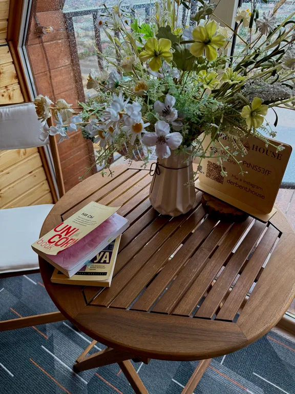 A-frame домик с панорамным видом на город