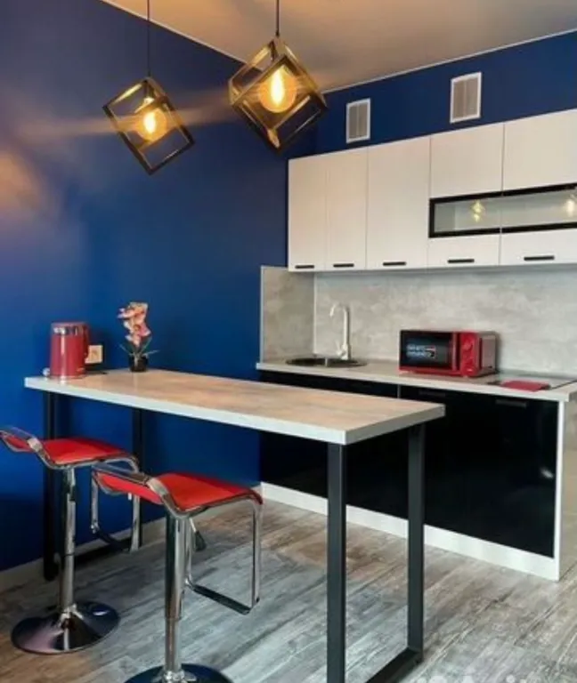 Апартаменты Blue Sky с дизайнерскими ремонтом и выдержанным стилем