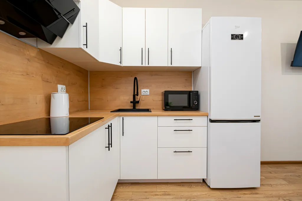 Уютная современная студия у Планеты