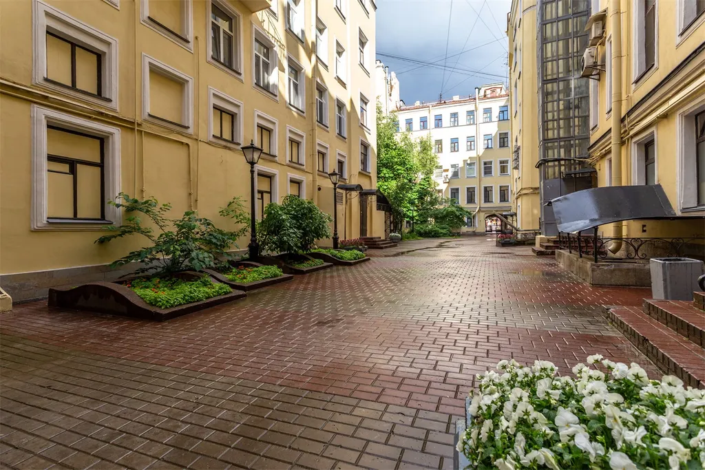 Квартира Квартира с балконом на Невский проспект — Санкт-Петербург