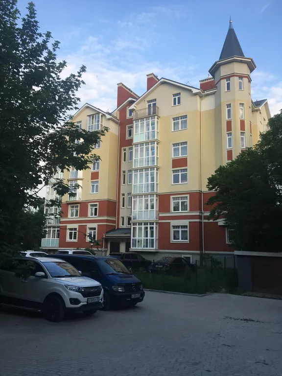 Благоустроенная двухкомнатная квартира у моря, два санузла