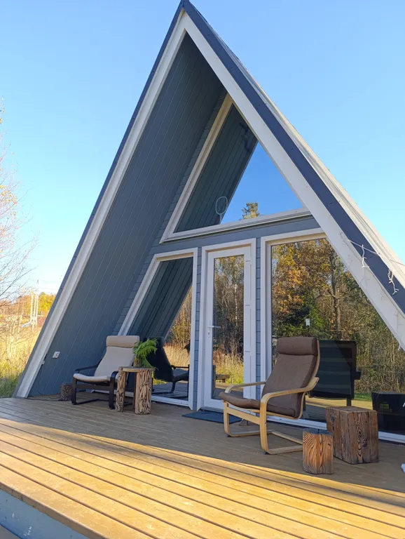 A-frame домик у леса