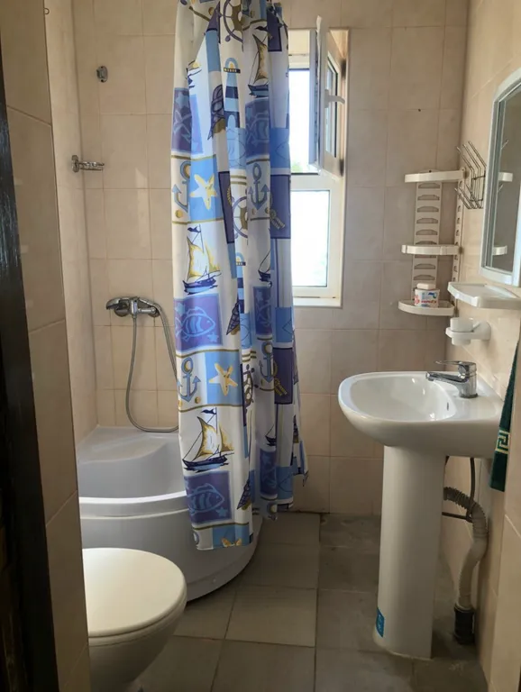 Тихий, уютный домик на семью