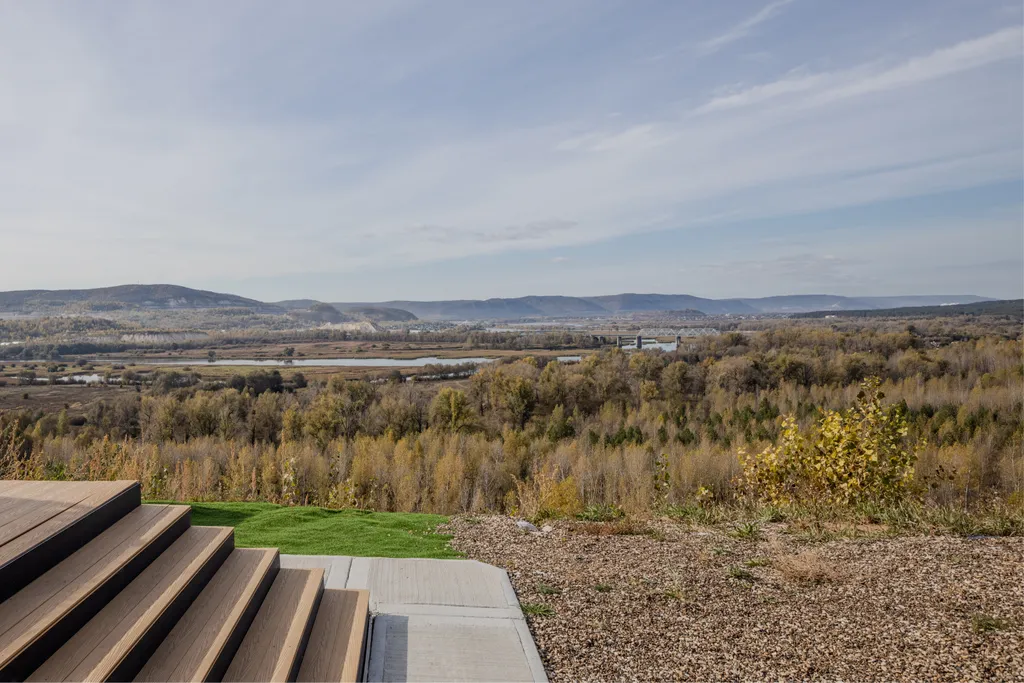 Дом Марс-48 премиум класса с уникальным видом на горы и реку Сок