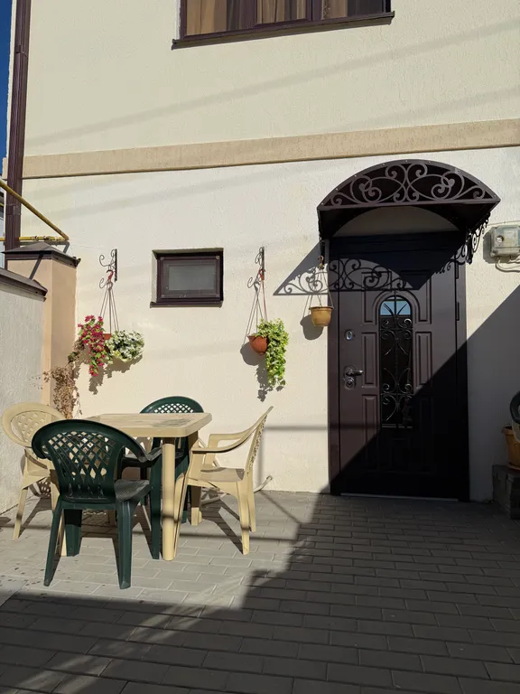 Коттедж Коттедж Трехкомнатная квартира на земле с зоной мангала для комфортного отдыха — Кисловодск