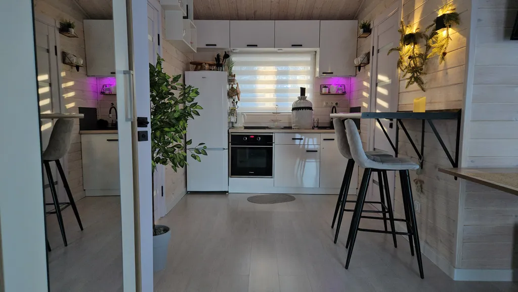 Загородный дом под соснами с сауной и чаном