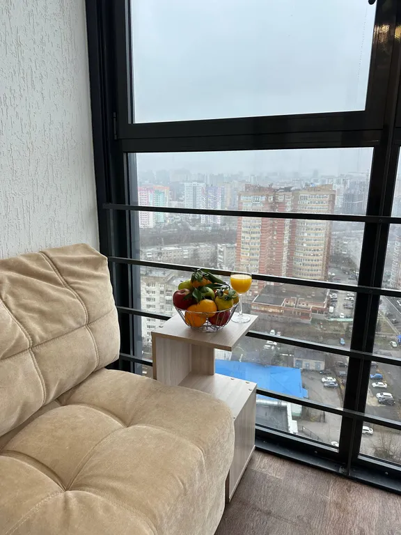 Красивый вид на город с 23 этажа