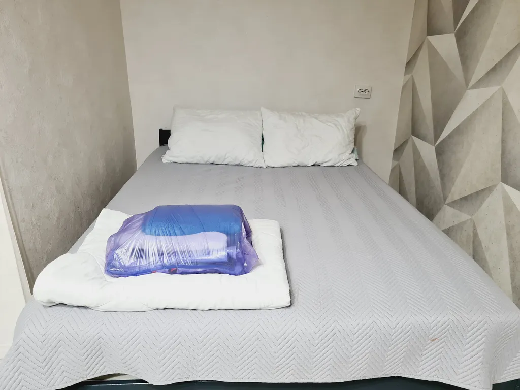 Со свежим ремонтом чистая однушка в центре