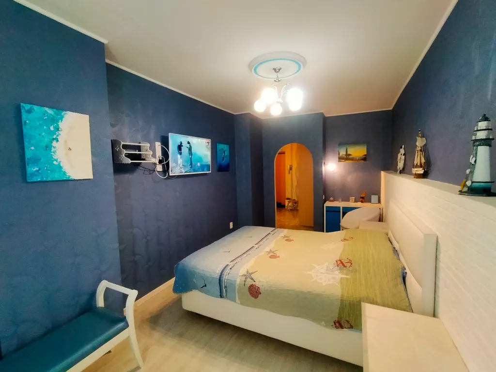 Квартира в районе с хорошей инфраструктурой и удобным заездом с трасcы — аренда посуточно в Саратов