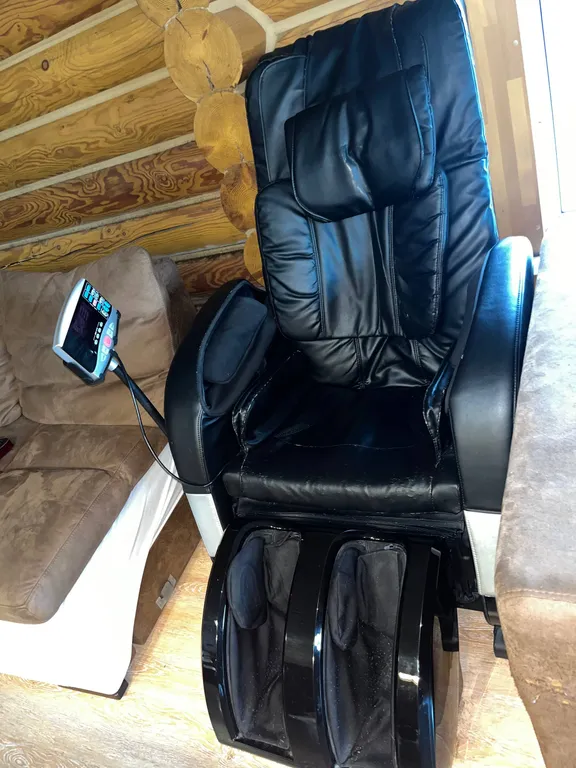 Аренда Коттеджа с баней, бассейном, джакузи, стадионом и зоной барбекю